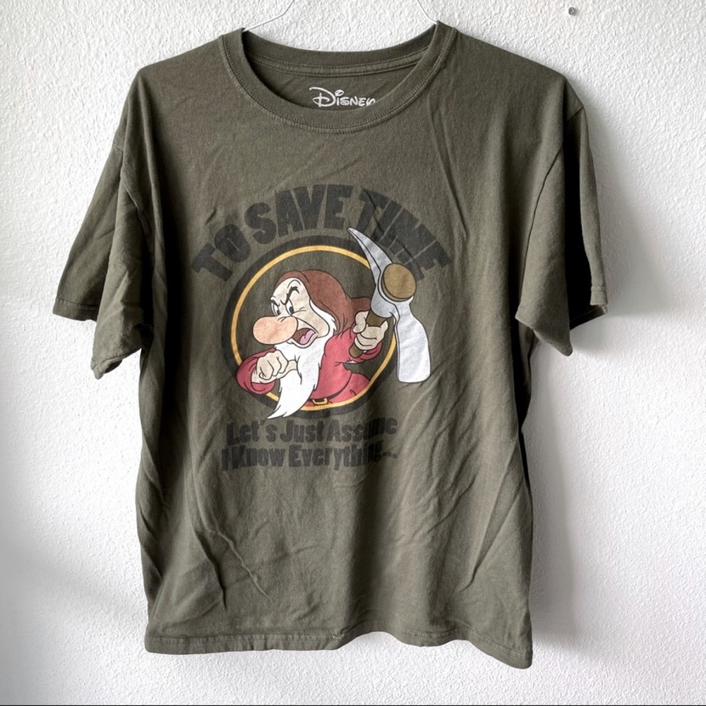 Disney T -Shirt ⛄️2/$15